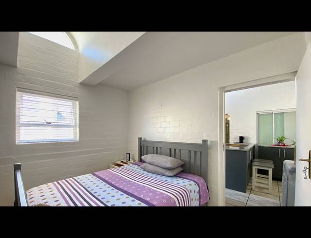 2 BEDROOM APARTMENT FOR SALE IN DWARSKERSBOS